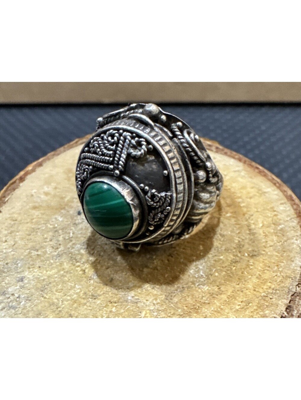 Vintage 925 Sterling Silver Malachite Poison Ring | Size 7 | Goth Wiccan | 8.95g